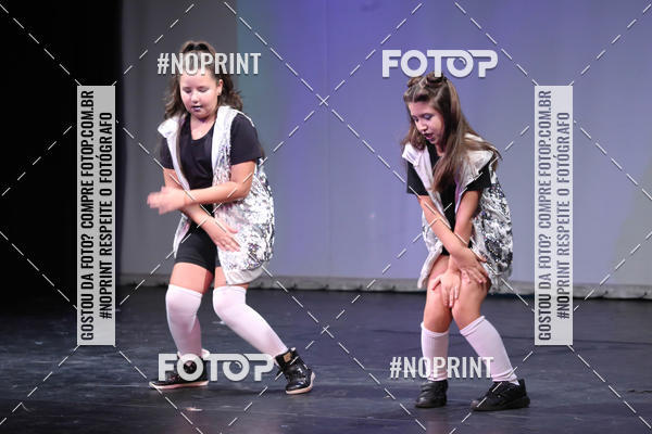 Buy your photos of the eventFORMATURA LILIAN GUMIEIRO on Fotop