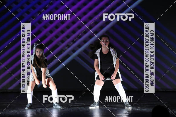 Buy your photos of the eventFORMATURA LILIAN GUMIEIRO on Fotop