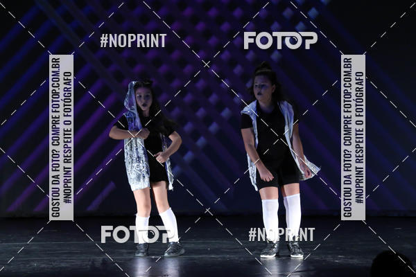 Buy your photos of the eventFORMATURA LILIAN GUMIEIRO on Fotop