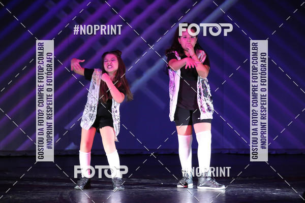 Buy your photos of the eventFORMATURA LILIAN GUMIEIRO on Fotop