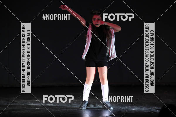 Buy your photos of the eventFORMATURA LILIAN GUMIEIRO on Fotop