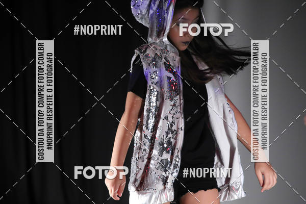 Buy your photos of the eventFORMATURA LILIAN GUMIEIRO on Fotop