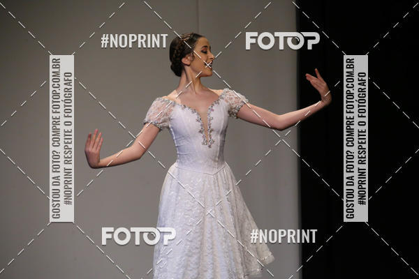 Buy your photos of the eventFORMATURA LILIAN GUMIEIRO on Fotop