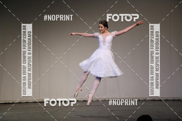 Buy your photos of the eventFORMATURA LILIAN GUMIEIRO on Fotop