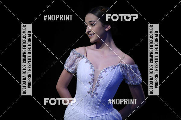 Buy your photos of the eventFORMATURA LILIAN GUMIEIRO on Fotop