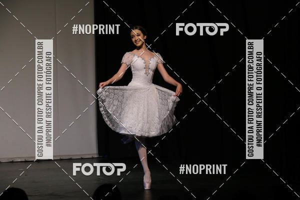 Buy your photos of the eventFORMATURA LILIAN GUMIEIRO on Fotop