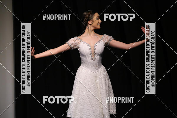 Buy your photos of the eventFORMATURA LILIAN GUMIEIRO on Fotop