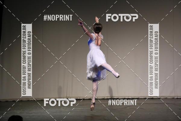 Buy your photos of the eventFORMATURA LILIAN GUMIEIRO on Fotop