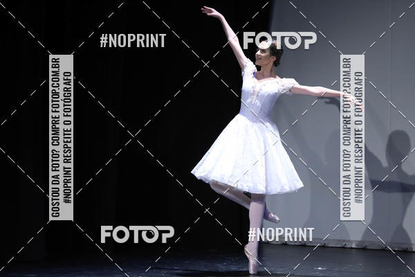 Buy your photos of the eventFORMATURA LILIAN GUMIEIRO on Fotop