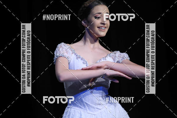 Buy your photos of the eventFORMATURA LILIAN GUMIEIRO on Fotop