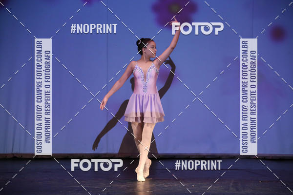 Buy your photos of the eventFORMATURA LILIAN GUMIEIRO on Fotop