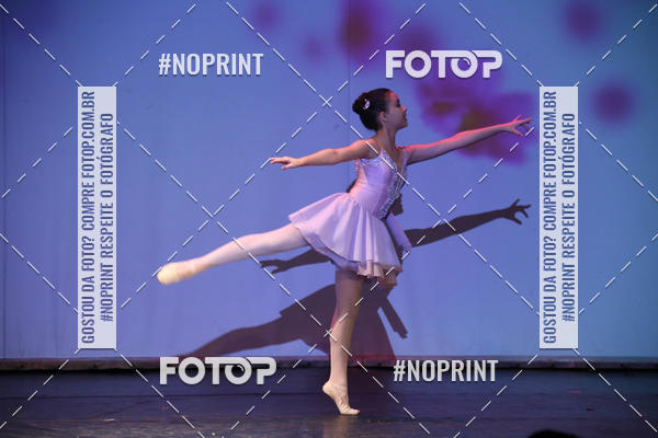 Buy your photos of the eventFORMATURA LILIAN GUMIEIRO on Fotop