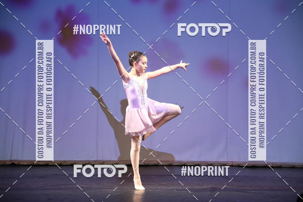 Buy your photos of the eventFORMATURA LILIAN GUMIEIRO on Fotop