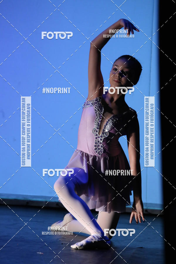 Buy your photos of the eventFORMATURA LILIAN GUMIEIRO on Fotop