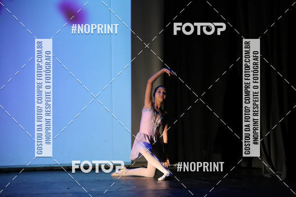 Buy your photos of the eventFORMATURA LILIAN GUMIEIRO on Fotop