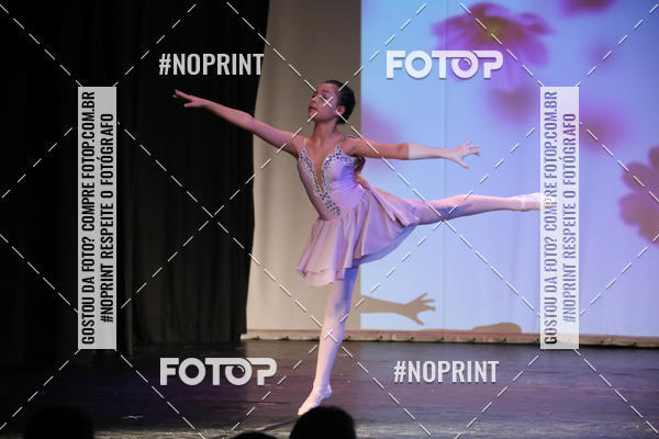 Buy your photos of the eventFORMATURA LILIAN GUMIEIRO on Fotop