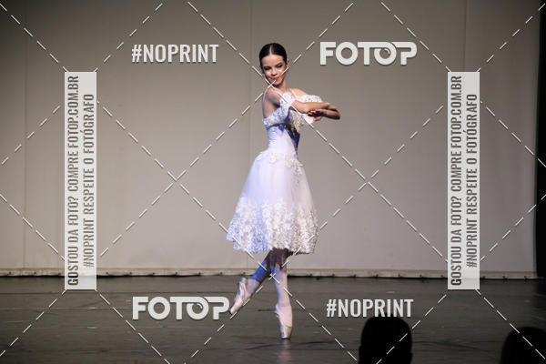 Buy your photos of the eventFORMATURA LILIAN GUMIEIRO on Fotop