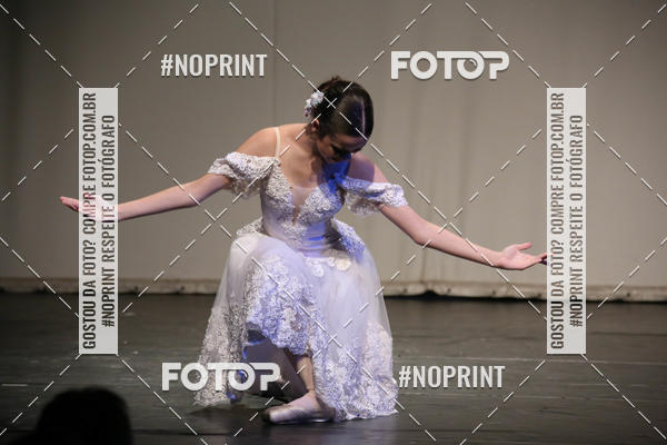 Buy your photos of the eventFORMATURA LILIAN GUMIEIRO on Fotop