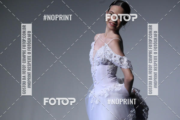 Buy your photos of the eventFORMATURA LILIAN GUMIEIRO on Fotop