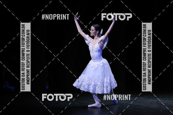 Buy your photos of the eventFORMATURA LILIAN GUMIEIRO on Fotop