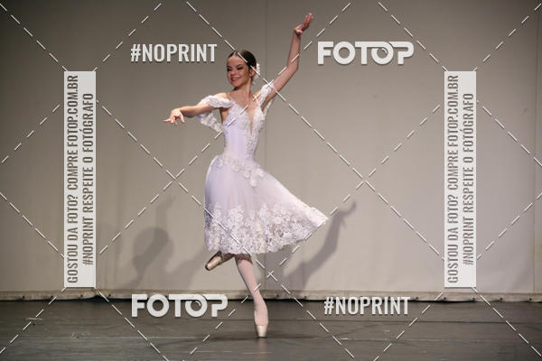 Buy your photos of the eventFORMATURA LILIAN GUMIEIRO on Fotop