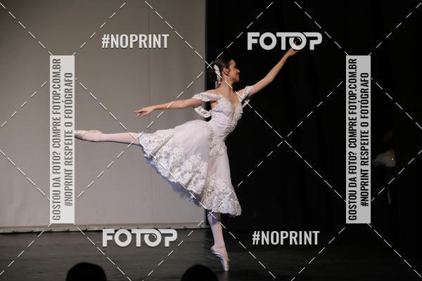 Buy your photos of the eventFORMATURA LILIAN GUMIEIRO on Fotop