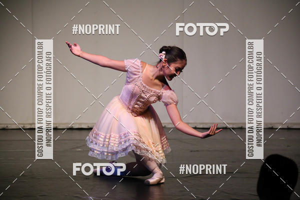 Buy your photos of the eventFORMATURA LILIAN GUMIEIRO on Fotop