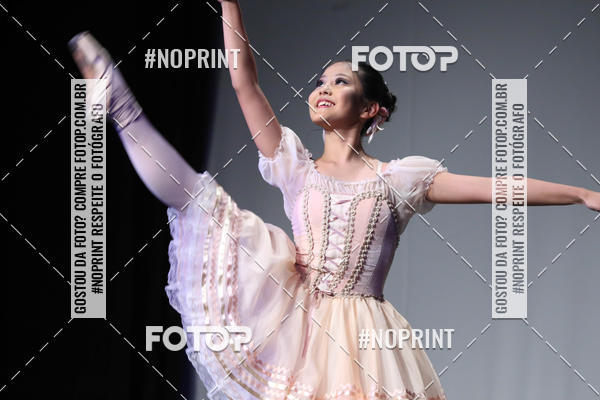 Buy your photos of the eventFORMATURA LILIAN GUMIEIRO on Fotop