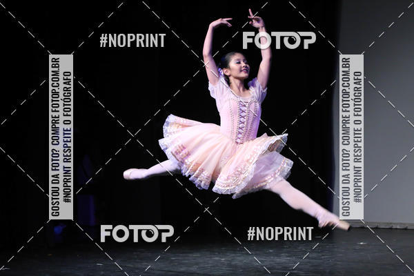 Buy your photos of the eventFORMATURA LILIAN GUMIEIRO on Fotop