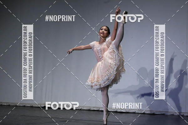 Buy your photos of the eventFORMATURA LILIAN GUMIEIRO on Fotop