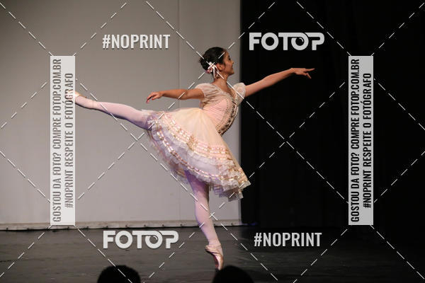 Buy your photos of the eventFORMATURA LILIAN GUMIEIRO on Fotop