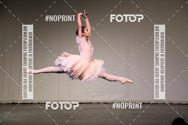 Buy your photos of the eventFORMATURA LILIAN GUMIEIRO on Fotop