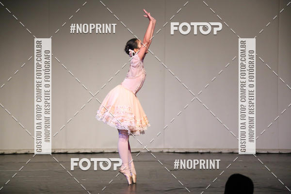 Buy your photos of the eventFORMATURA LILIAN GUMIEIRO on Fotop