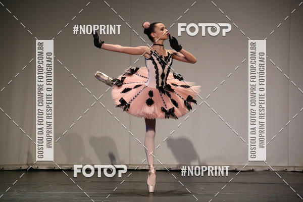 Buy your photos of the eventFORMATURA LILIAN GUMIEIRO on Fotop