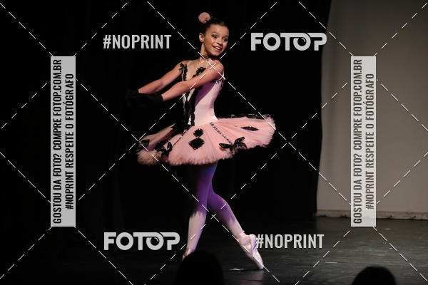 Buy your photos of the eventFORMATURA LILIAN GUMIEIRO on Fotop