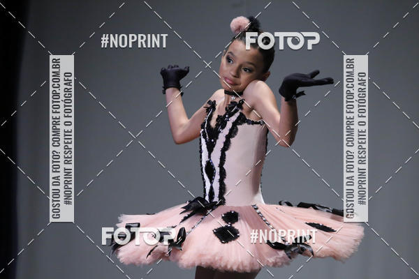 Buy your photos of the eventFORMATURA LILIAN GUMIEIRO on Fotop