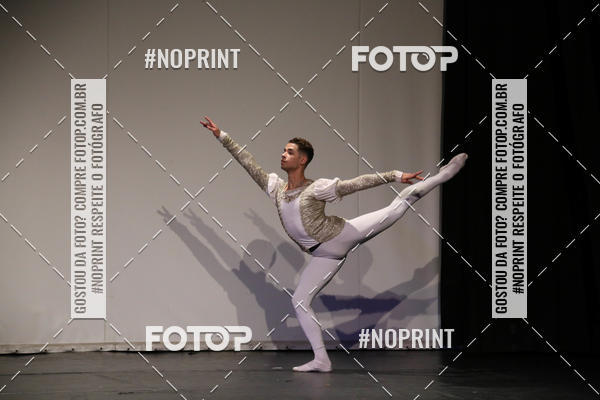 Buy your photos of the eventFORMATURA LILIAN GUMIEIRO on Fotop