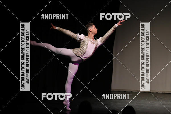 Buy your photos of the eventFORMATURA LILIAN GUMIEIRO on Fotop