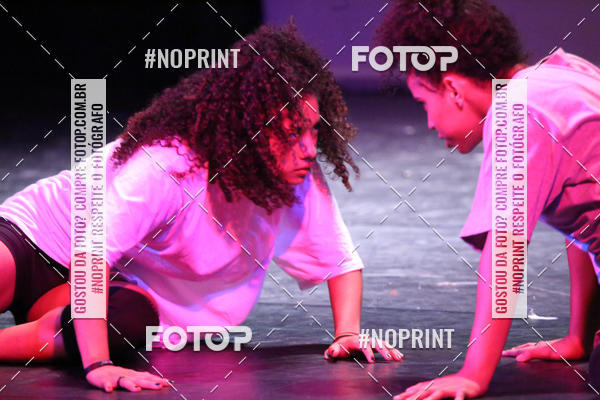 Buy your photos of the eventFORMATURA LILIAN GUMIEIRO on Fotop