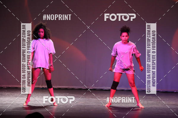 Buy your photos of the eventFORMATURA LILIAN GUMIEIRO on Fotop