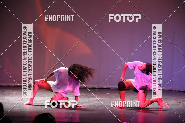 Buy your photos of the eventFORMATURA LILIAN GUMIEIRO on Fotop