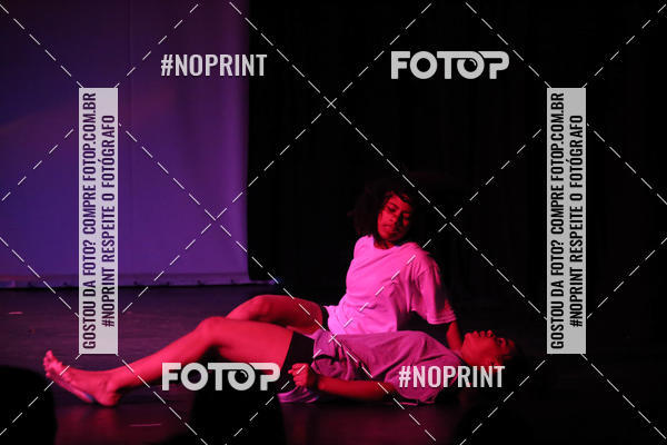 Buy your photos of the eventFORMATURA LILIAN GUMIEIRO on Fotop