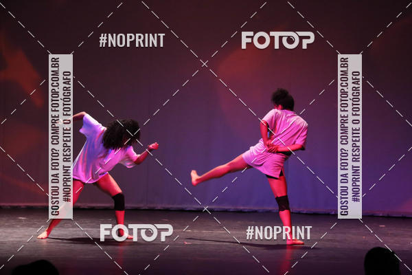 Buy your photos of the eventFORMATURA LILIAN GUMIEIRO on Fotop