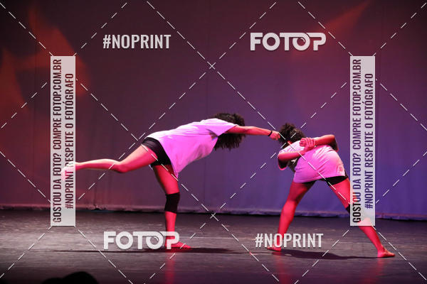 Buy your photos of the eventFORMATURA LILIAN GUMIEIRO on Fotop