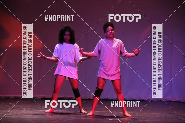 Buy your photos of the eventFORMATURA LILIAN GUMIEIRO on Fotop