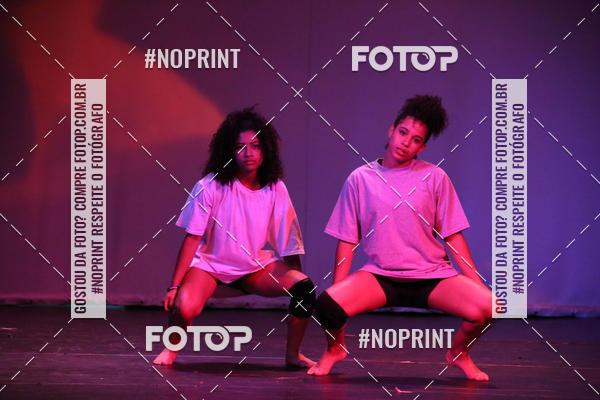 Buy your photos of the eventFORMATURA LILIAN GUMIEIRO on Fotop