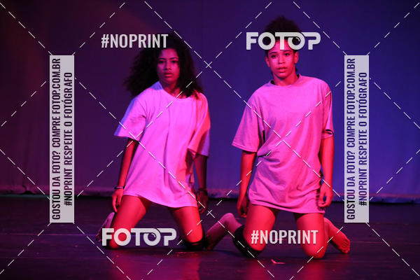 Buy your photos of the eventFORMATURA LILIAN GUMIEIRO on Fotop