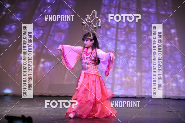 Buy your photos of the eventFORMATURA LILIAN GUMIEIRO on Fotop
