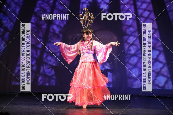 Buy your photos of the eventFORMATURA LILIAN GUMIEIRO on Fotop