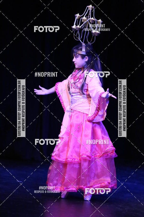 Buy your photos of the eventFORMATURA LILIAN GUMIEIRO on Fotop